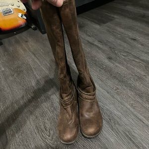 Brown boots